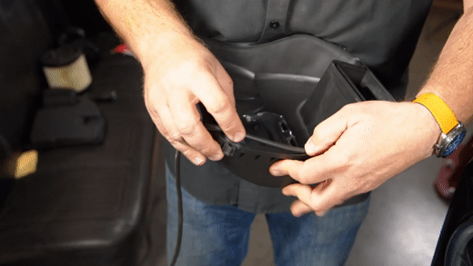 Installing seal into Roush intake lid
