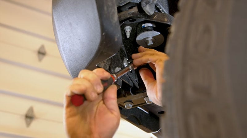 Removing 6th gen Bronco's upper rear bumper bolts