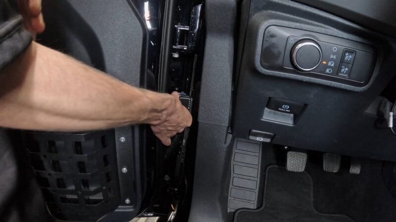 Reconnecting Ford Bronco door wiring harness