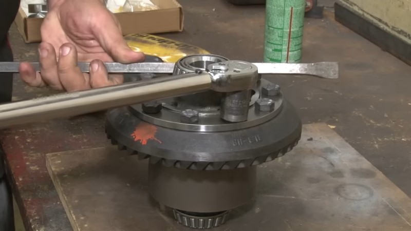 Installing a New Mustang Differential Ring
