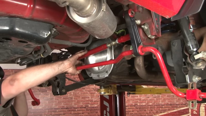 Installing a Ford Mustang Sway Bar