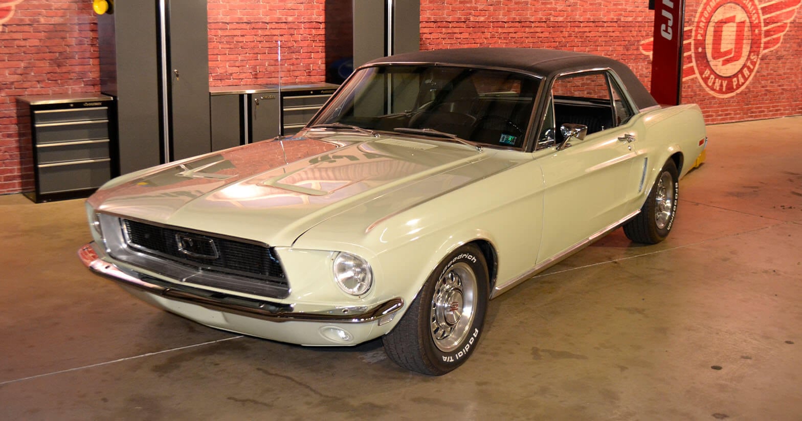How to Replace the Head Gasket in a 1965-1995 Mustang